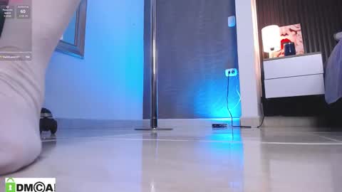 Snapshot of dulcerose01 chatting on 25, 9, 2025 Dulce Rose online show from 25, 9, 2025