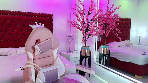 dulcinea_grayy online show from 1, 12, 2025