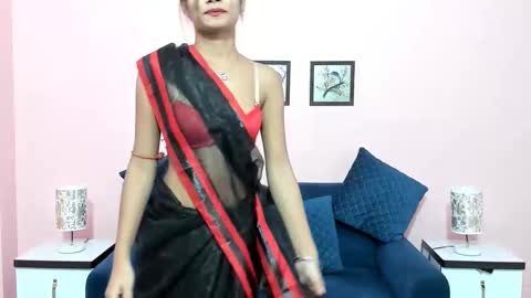 Snapshot of dumble_doree chatting on 2, 3, 2025 dumble_doree online show from 2, 3, 2025