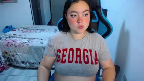 Snapshot of dumont_model chatting on 11, 4, 2026 Nicole online show from 11, 4, 2026