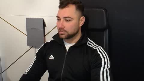 Snapshot of duncanstones chatting on 2, 11, 2025 DuncanStone online show from 2, 11, 2025