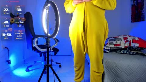 Snapshot of dunkan_kravitz chatting on 6, 4, 2026 Dunkan Kravitz online show from 6, 4, 2026