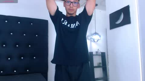 Snapshot of dunkan_snow chatting on 17, 12, 2025 Dunkan online show from 17, 12, 2025