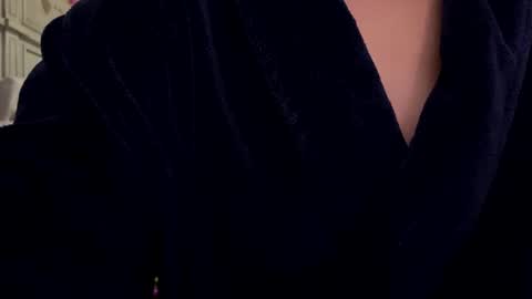 Snapshot of dunkeykongbbc chatting on 2, 3, 2025 dunkeykongbbc online show from 2, 3, 2025