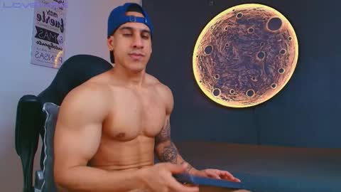 Snapshot of duran_dhikol1 chatting on 21, 4, 2026 duran_dhikol1 online show from 21, 4, 2026