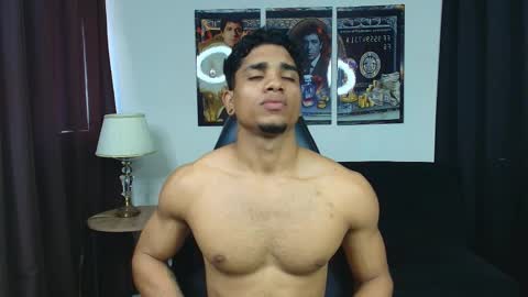 Snapshot of dustyn__michelle chatting on 1, 4, 2026 DUSTYN MICHELLE online show from 1, 4, 2026