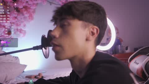 Snapshot of dwayne_xx chatting on 27, 12, 2024 Dwayne xx online show from 27, 12, 2024