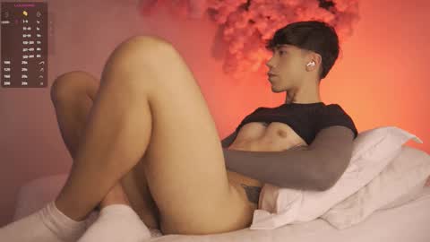 Snapshot of dwayne_xx chatting on 7, 10, 2025 Dwayne xx online show from 7, 10, 2025