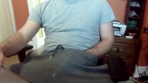 Snapshot of dweav240 chatting on 24, 10, 2025 dweav240 online show from 24, 10, 2025