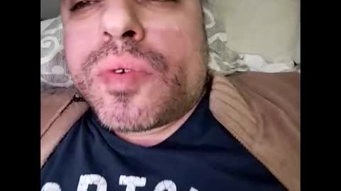 Snapshot of dwizziz chatting on 15, 4, 2026 Ivan online show from 15, 4, 2026