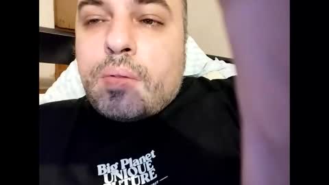 Snapshot of dwizziz chatting on 8, 6, 2026 Ivan online show from 8, 6, 2026