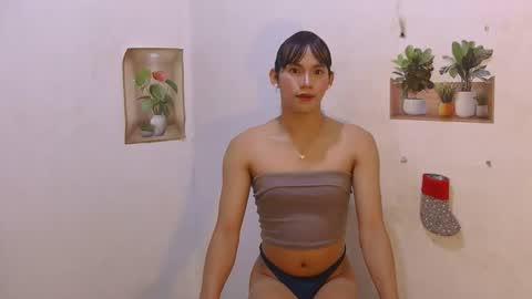 Snapshot of dy_namite chatting on 7, 4, 2026 dy_namite online show from 7, 4, 2026