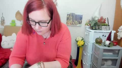 Snapshot of dyannelovee chatting on 2, 3, 2025 Dyanne online show from 2, 3, 2025