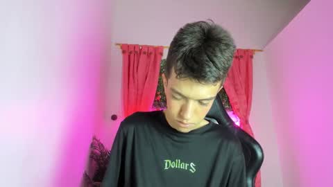 Snapshot of dylan_2005 chatting on 11, 10, 2025 Dylan online show from 11, 10, 2025