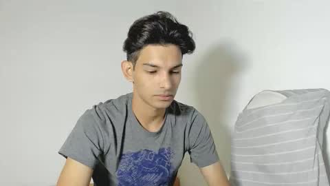 Snapshot of dylan_hoot chatting on 16, 9, 2025 Dylan online show from 16, 9, 2025