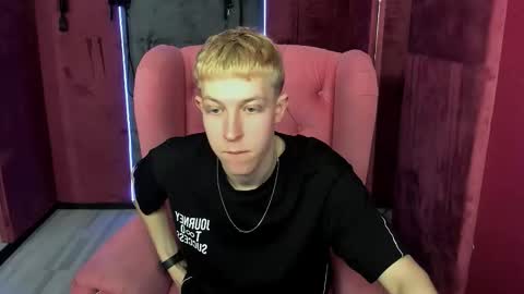 Snapshot of dylan_norton chatting on 6, 2, 2026 Dylan online show from 6, 2, 2026