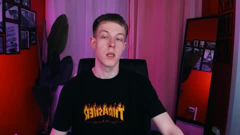 Snapshot of dylan_norton chatting on 7, 4, 2026 Dylan online show from 7, 4, 2026