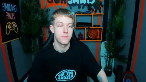 Snapshot of dylan_norton chatting on 28, 4, 2026 Dylan online show from 28, 4, 2026