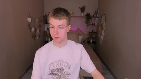 Snapshot of dylan_norton chatting on 29, 5, 2026 Dylan online show from 29, 5, 2026