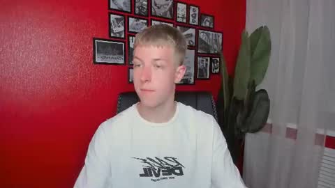 Snapshot of dylan_norton chatting on 2, 7, 2026 Dylan online show from 2, 7, 2026