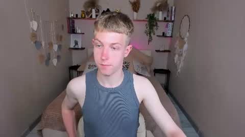 Snapshot of dylan_norton chatting on 5, 7, 2026 Dylan online show from 5, 7, 2026