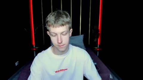 Snapshot of dylan_norton chatting on 24, 7, 2026 Dylan online show from 24, 7, 2026