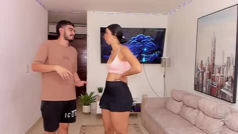 Snapshot of dylanbisex_hot chatting on 28, 12, 2024 Mod Dylan Lilith Alan and Drake online show from 28, 12, 2024