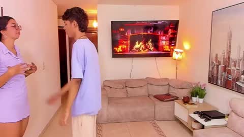 Snapshot of dylanbisex_hot chatting on 7, 1, 2025 Mod Dylan Lilith Alan and Drake online show from 7, 1, 2025