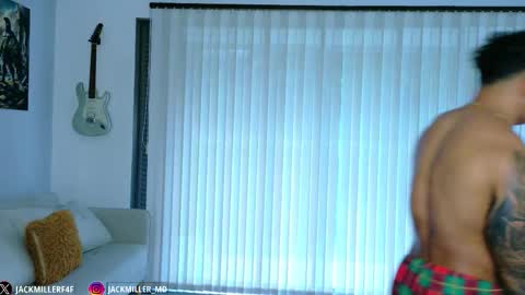 Snapshot of dylanrivera_ chatting on 27, 10, 2025 Dylan Rivera online show from 27, 10, 2025