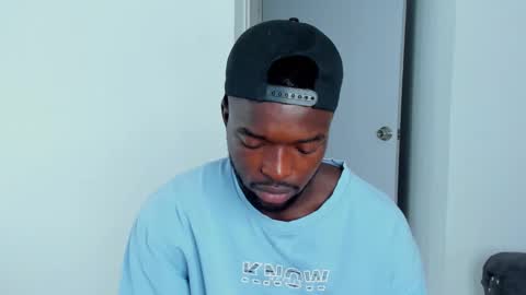 Dylan Taylor online show from 30, 10, 2025