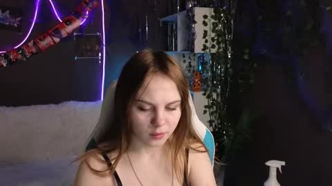 Snapshot of dyna_bae chatting on 2, 11, 2025 Dyna online show from 2, 11, 2025