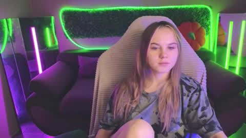 Snapshot of dyna_bae chatting on 26, 11, 2025 Dyna online show from 26, 11, 2025