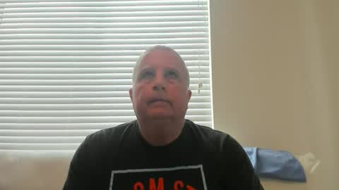 Snapshot of e_rectiom chatting on 10, 6, 2026 Mr Wonderful online show from 10, 6, 2026