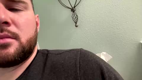 Snapshot of eaeyboi2222 chatting on 15, 11, 2025 eaeyboi2222 online show from 15, 11, 2025