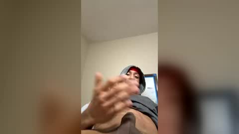 Snapshot of eandktoosexy chatting on 6, 7, 2026 E and K online show from 6, 7, 2026