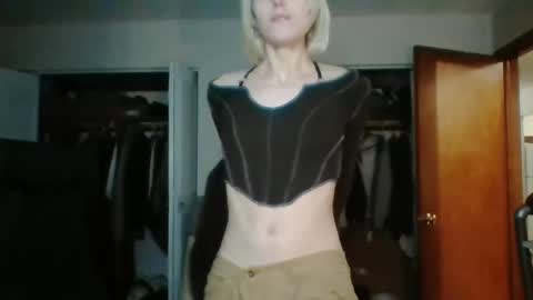 Snapshot of eansoup chatting on 24, 1, 2025 soup. online show from 24, 1, 2025