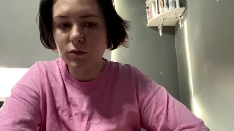 Snapshot of earthascritchfield chatting on 12, 4, 2026 Rina online show from 12, 4, 2026
