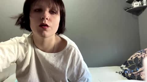 Snapshot of earthascritchfield chatting on 25, 4, 2026 Rina online show from 25, 4, 2026