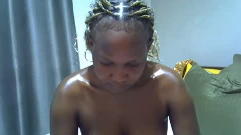 east_queen online show from 16, 12, 2025