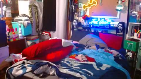Snapshot of eastbayboy57 chatting on 25, 6, 2026 eastbayboy57 online show from 25, 6, 2026
