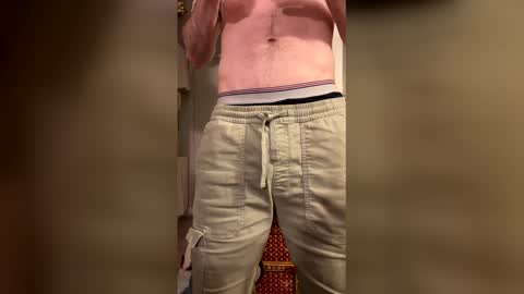 Snapshot of easyfrenchguy chatting on 2, 5, 2026 French Guy online show from 2, 5, 2026