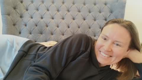 Snapshot of eatmypie69 chatting on 7, 4, 2026 Nadia Ferreira online show from 7, 4, 2026