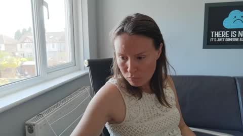 Nadia Ferreira  online show from 26, 5, 2026