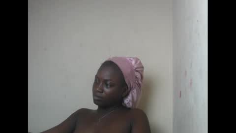 Snapshot of eatuupx chatting on 10, 1, 2025 eatuupx online show from 10, 1, 2025