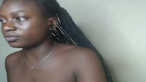 Snapshot of eatuupx chatting on 1, 2, 2025 eatuupx online show from 1, 2, 2025