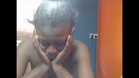 Snapshot of eatuupx chatting on 9, 9, 2025 eatuupx online show from 9, 9, 2025