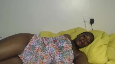 Snapshot of ebbonydream chatting on 7, 4, 2026 ebbonydream online show from 7, 4, 2026