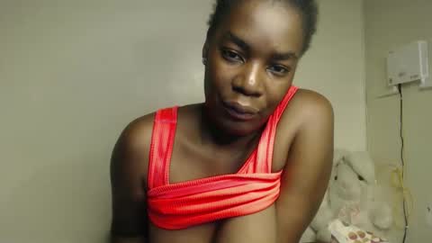 Snapshot of ebbonydream chatting on 12, 4, 2026 ebbonydream online show from 12, 4, 2026