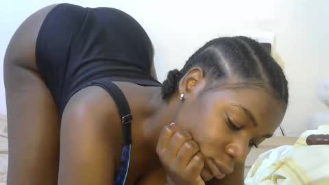 Snapshot of ebbonydream chatting on 14, 5, 2026 ebbonydream online show from 14, 5, 2026