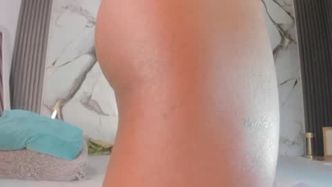Snapshot of ebonnygoddess2 chatting on 22, 4, 2026 2 online show from 22, 4, 2026